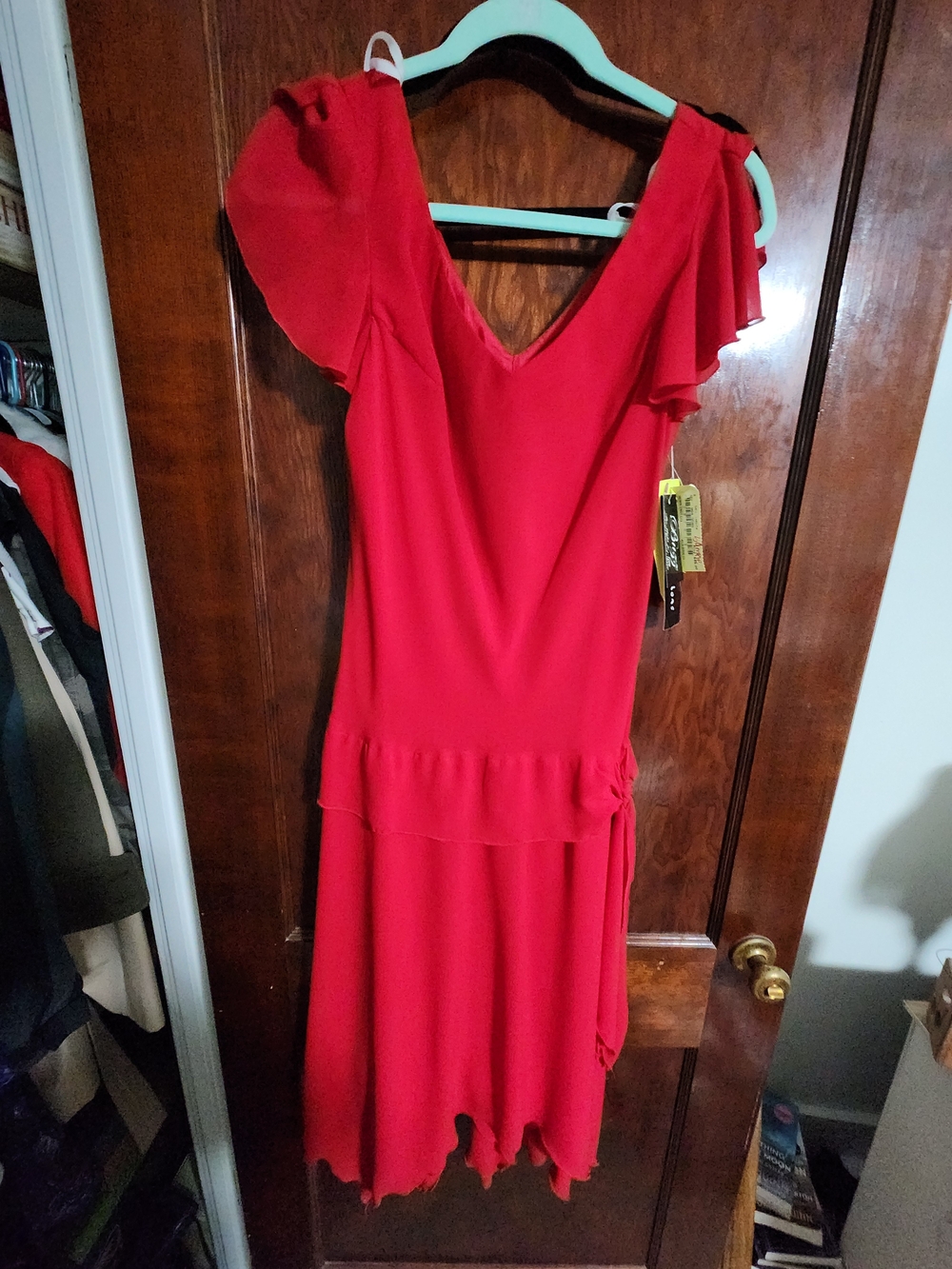 NWT S.L. Fashions Red Chiffon Handkerchief Hem Flutter Sleeve Sample Dress 8